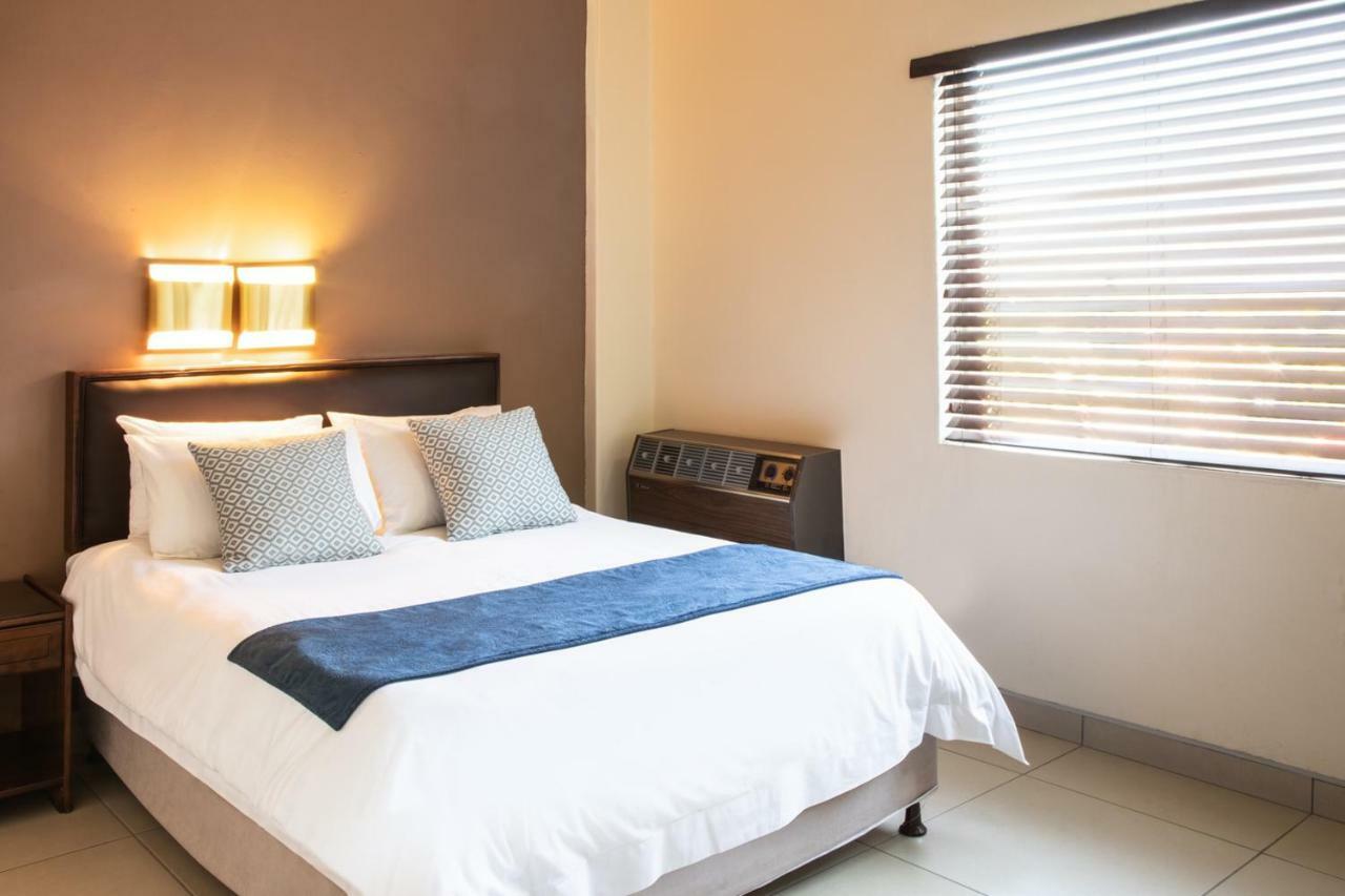 Elgro Hotel Potchefstroom Exterior photo